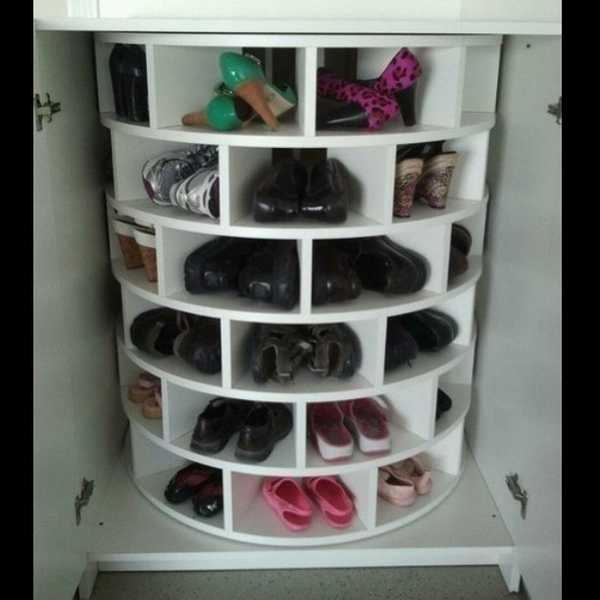 Rotating shoe rack - the latest in storage systems