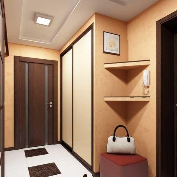 A corner closet is a great way to fully utilize the available floor space