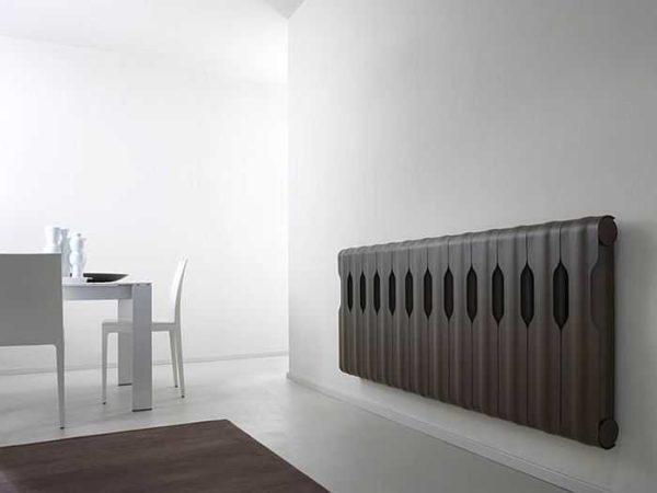 A stylish metal screen option for minimalist and hi-tech rooms