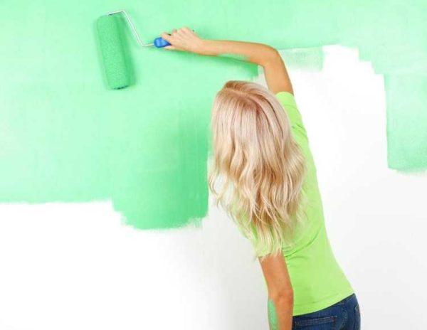 Painting kitchen walls: paint applied in thin layers