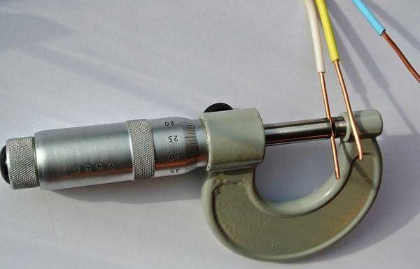 Wire diameter measurements with a micrometer are more accurate than with a mechanical caliper