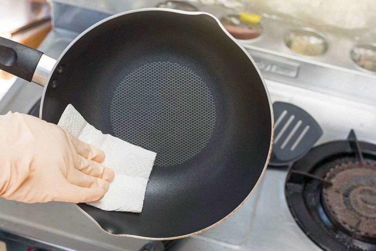 How to make food not stick to the pan after cleaning