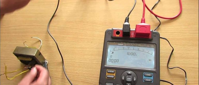 How to measure with a megohmmeter