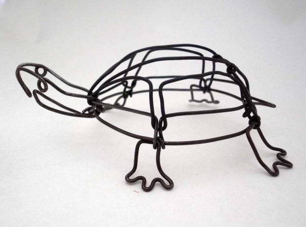 Example: turtle frame made of wire