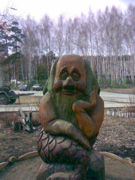 Wooden sculpture for the garden and homestead - talent...