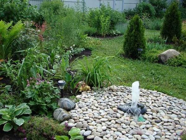 A rockery with a spring - this is what this fountain could look like