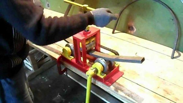 You can make a bender for profile pipe with your own hands in different sizes