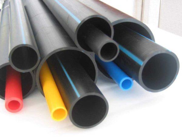 Polyethylene water pipes are available in different diameters