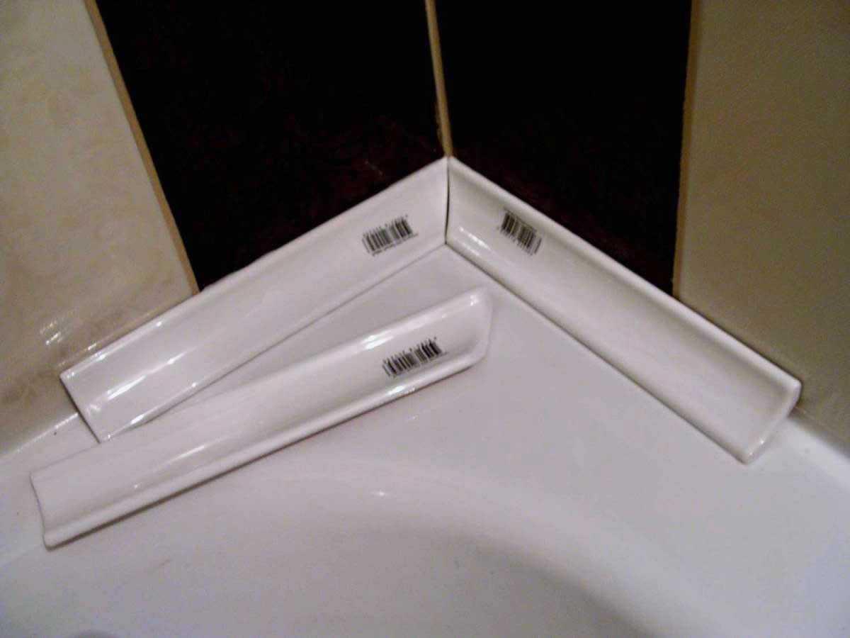 What can be a border for the bathtub, how to mount it