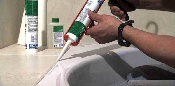 The use of acrylic sealants in the bathroom is limited to areas where there is no direct contact with water