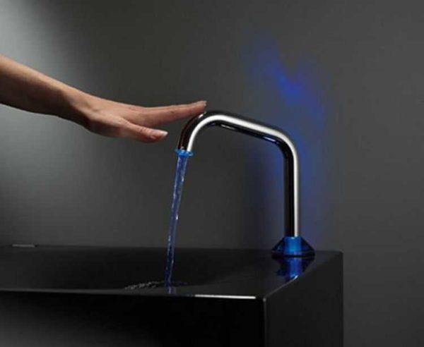 Sensor kitchen faucets are convenient but expensive