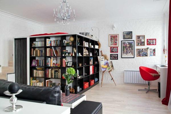 Bed on the closet - steps on the side. In the steps, by the way, you can also make drawers for storing things