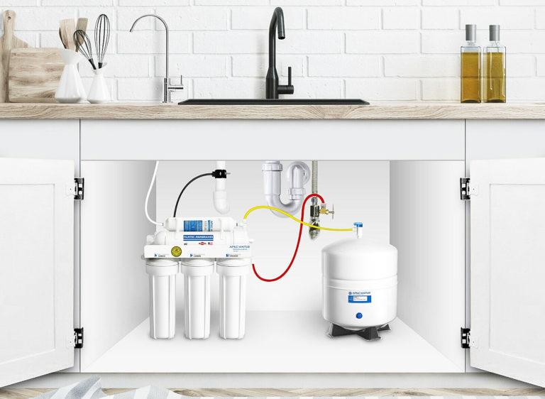 Reverse osmosis filter under the sink