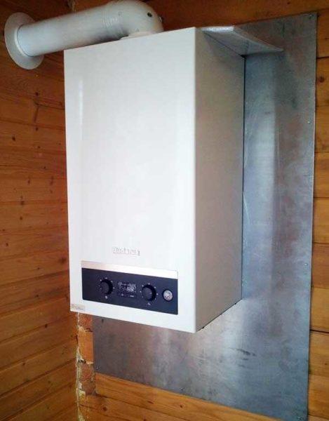 The gas boiler can only be hung on wooden walls if there is a non-combustible substrate