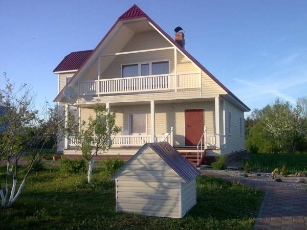 Well house made of siding