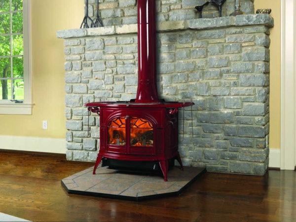 The solid fuel fireplace stove must stand on a non-combustible base 