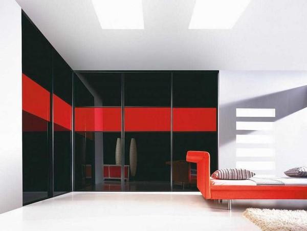 Bright colors - as accents and unusual shapes of furniture - characteristic features of hi-tech in the interior