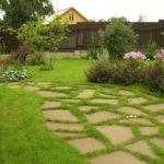 Inexpensive garden paths with your own hands