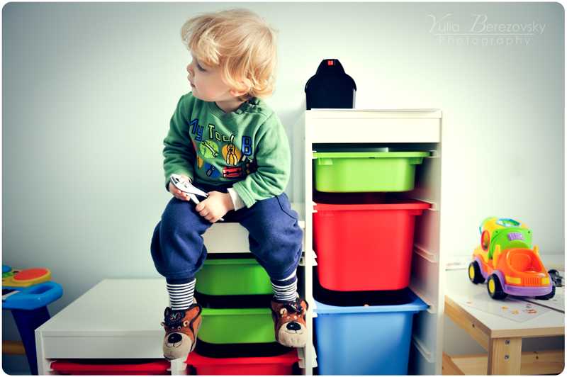 Storage systems for children's toys