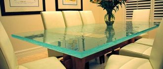 Dining table with glass - a stylish choice for the kitchen