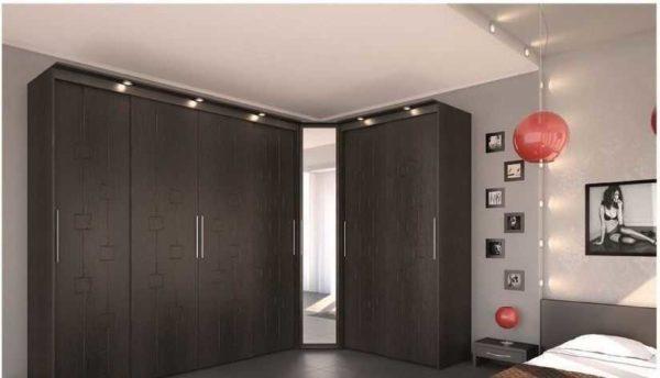 Corner closet with MDF facade