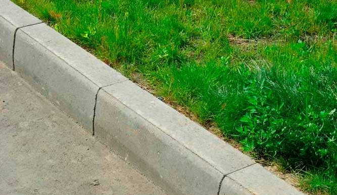 Installation of curbs with your own hands