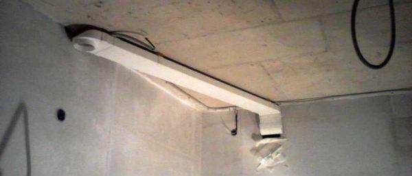 Example of using an adapter - a round ceiling diffuser is connected to a rectangular air duct