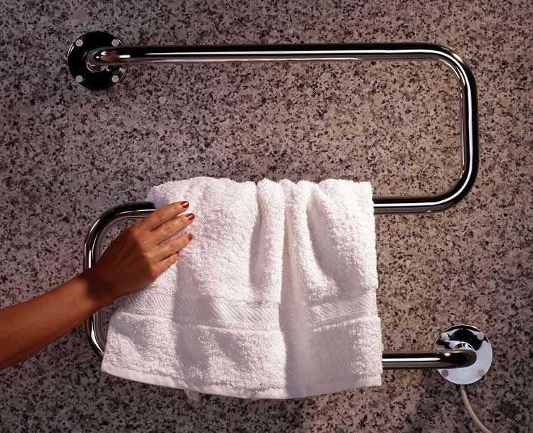 Choosing the best towel rail for the bathtub