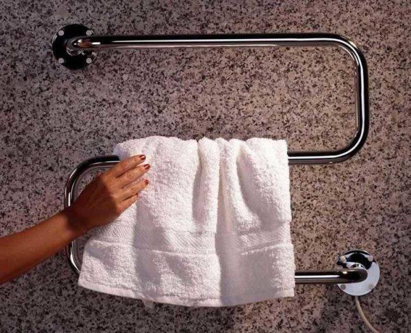 A towel warmer in the bathroom is a handy thing to have